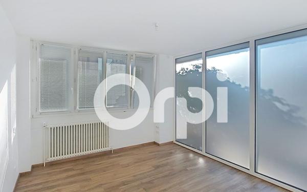 Appartement à louer    4 pièces • 88,89 m2 Saint-Flour