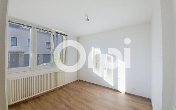 Appartement à louer    4 pièces • 88,89 m2 Saint-Flour