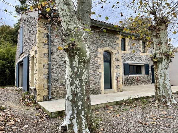 Pézenas (34120) Pézenas-Chateau d'Exception-1450m² au coeur d'un par de 4.4 ha-Prestations haut de gamme