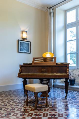 Pézenas (34120) Pézenas-Chateau d'Exception-1450m² au coeur d'un par de 4.4 ha-Prestations haut de gamme