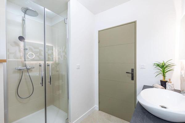 Appartement Carpentras 3 pièce(s) 73.47 m2 refait à neuf