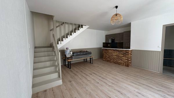 Maison
                                                                                                                                                                                                                                                                                                                        2 pièce(s)                                                                                                                                                                                                          1 chambre(s)                                                                                                                                                                                                          59.8  m²