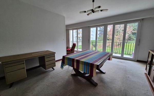Appartement à vendre    4 pièces • 105 m2 Bayonne
