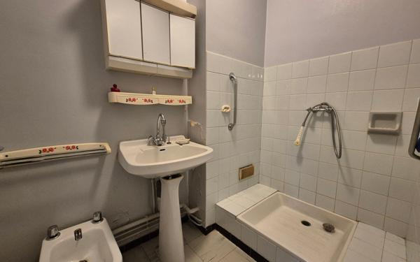 Appartement à vendre    4 pièces • 105 m2 Bayonne