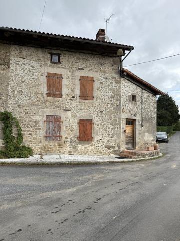 maison 3 chambres ateliers garage et terrain