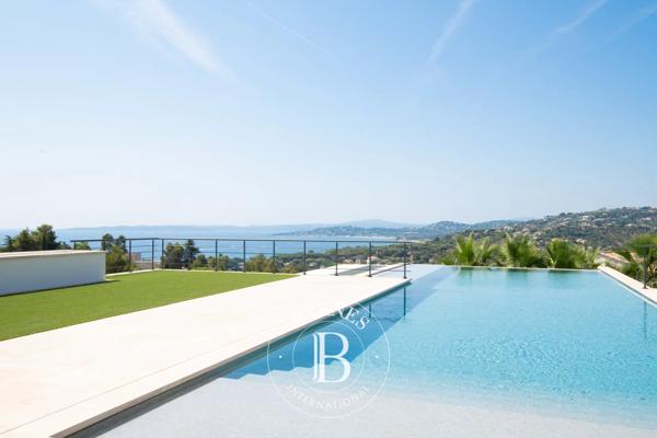 Les Issambres, Villa 6 Chambres -  450 m² à vendre