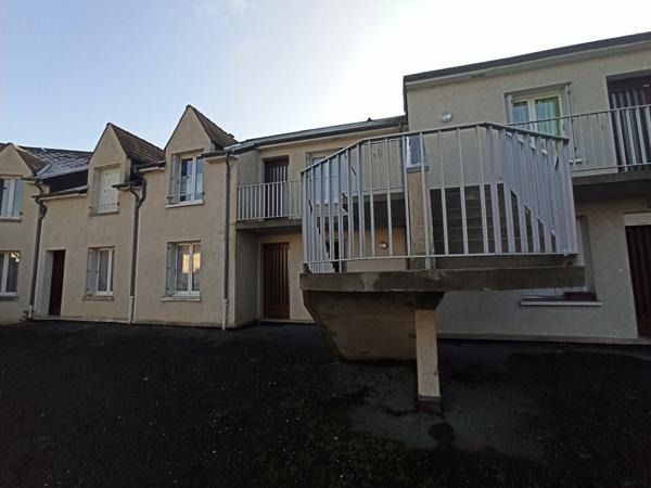 BEL APPARTEMENT A VENDRE A SAINT AIGNAN SUR CHER