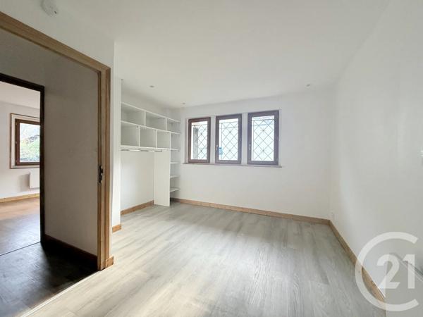 Appartement T4 à vendre  4 pièces - 97,50 m 2   SCIONZIER  - 74