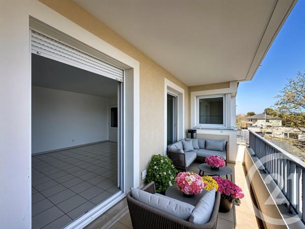 Appartement F3 à vendre  3 pièces - 65 m2 CORBAS - 69