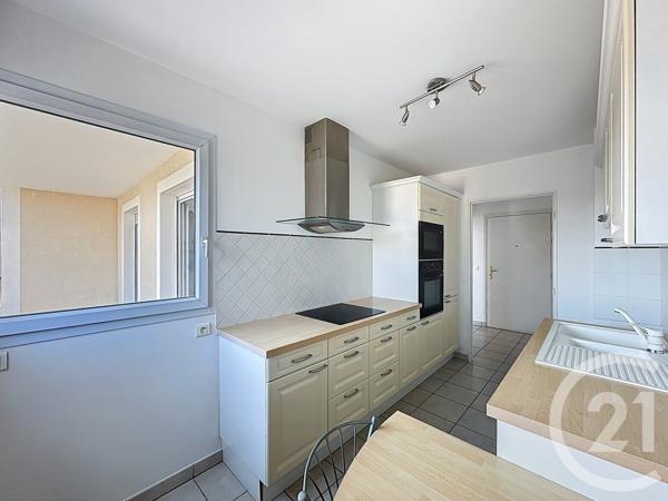 Appartement F3 à vendre  3 pièces - 65 m2 CORBAS - 69