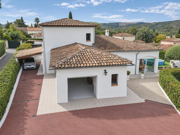VILLA 4 CHAMBRES, PLEIN SUD, AU CALME ET À L’ABRI DES REGARDS