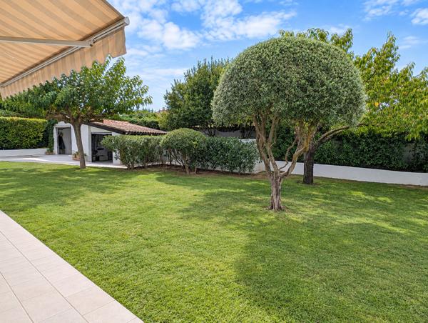 VILLA 4 CHAMBRES, PLEIN SUD, AU CALME ET À L’ABRI DES REGARDS