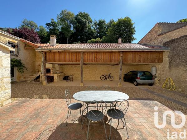 Maison à vendre 10 pièces 236 m² Fontenay-le-Comte