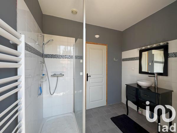 Maison à vendre 10 pièces 236 m² Fontenay-le-Comte