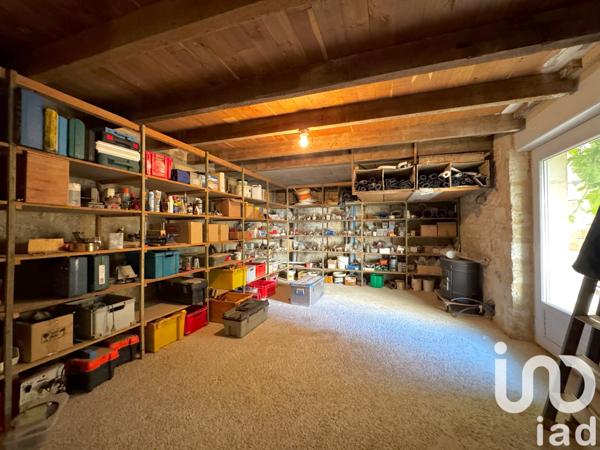 Maison à vendre 10 pièces 236 m² Fontenay-le-Comte