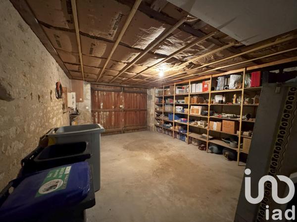 Maison à vendre 10 pièces 236 m² Fontenay-le-Comte