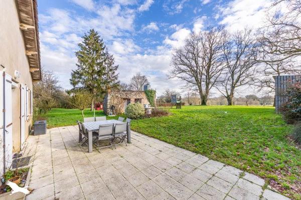 Maison à vendre |                                       La Ferrière |                                        7 pièces  |  189 m²