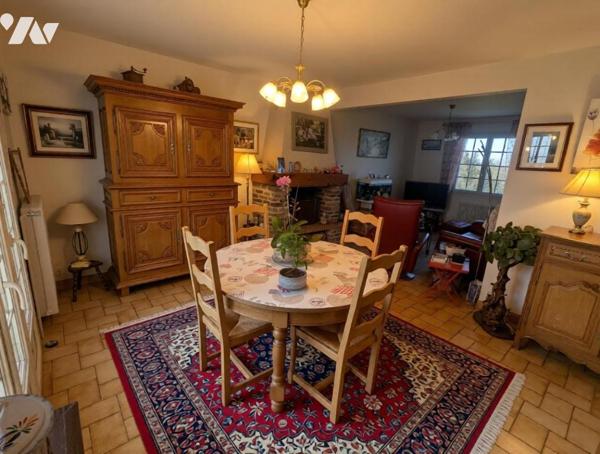 SAINT EBREMOND DE BONFOSSE Maison d'habitation sur sous sol - 4 chambres 