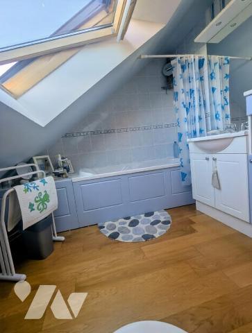 SAINT EBREMOND DE BONFOSSE Maison d'habitation sur sous sol - 4 chambres 