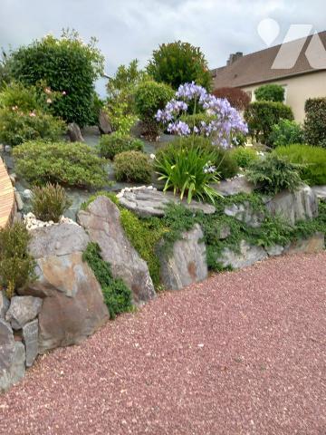 SAINT EBREMOND DE BONFOSSE Maison d'habitation sur sous sol - 4 chambres 