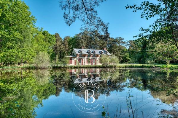 Rambouillet, Maison 13 Chambres -  723 m² à vendre