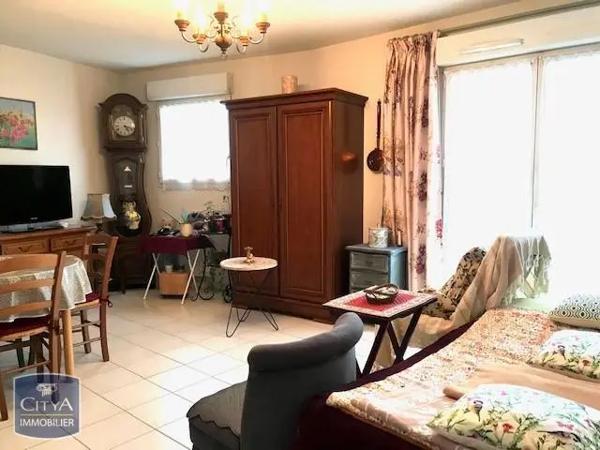 Appartement à louer 1 pièce 30.38m² Jonquières (84150)