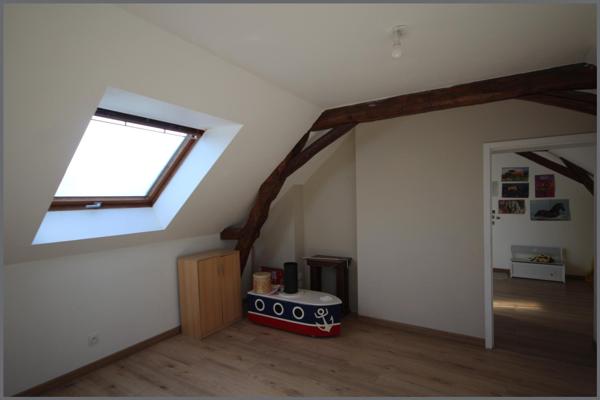 Maison à AUBIGNE-RACAN, 72800 - 6 pièces 150m²