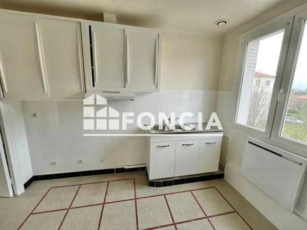 Location Appartement 3 pièces 52.87 m² - 343 RUE PIERRE BROSSOLETTE Guilherand-granges 07500