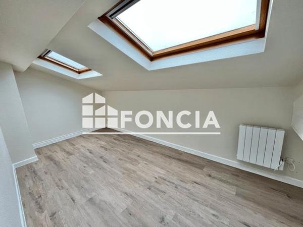 Location Appartement 3 pièces 52.87 m² - 343 RUE PIERRE BROSSOLETTE Guilherand-granges 07500