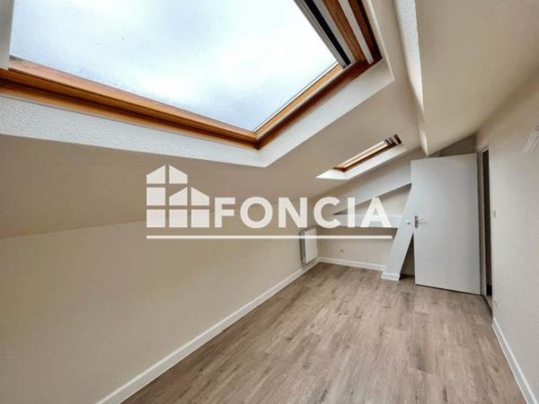 Location Appartement 3 pièces 52.87 m² - 343 RUE PIERRE BROSSOLETTE Guilherand-granges 07500