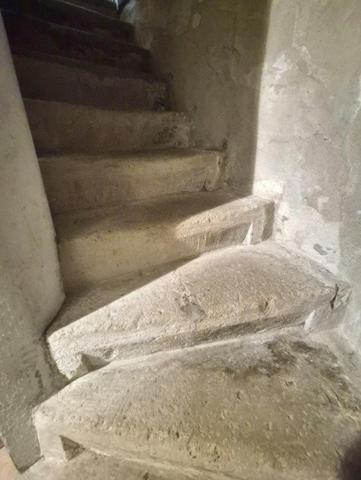 Le charme de la pierre et la proximité des commerces