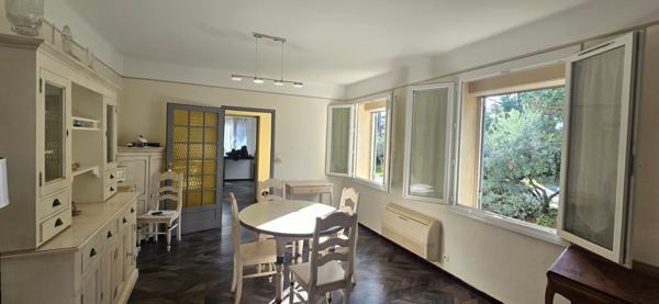 Caumont-sur-Durance (84510) PROPRIETE 225M² avec 2 logements, PISCINE, TERRAIN 1490m²