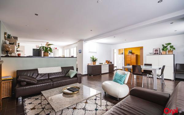 Maison à vendre    7 pièces • 210 m2 Reims