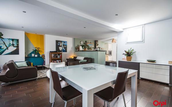 Maison à vendre    7 pièces • 210 m2 Reims