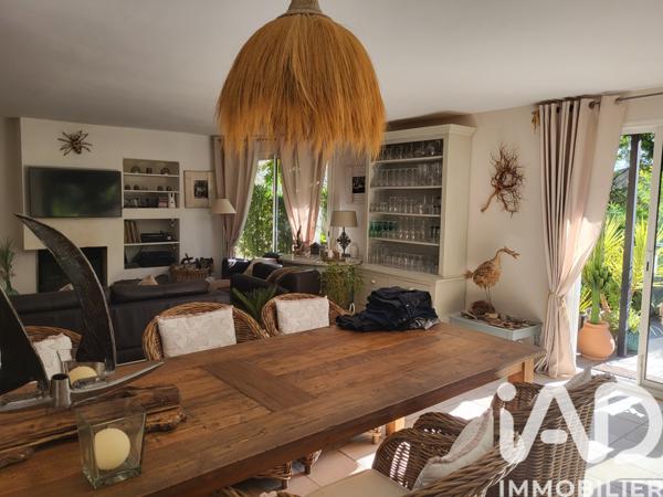 Maison à vendre 5 pièces 158 m² Cotignac