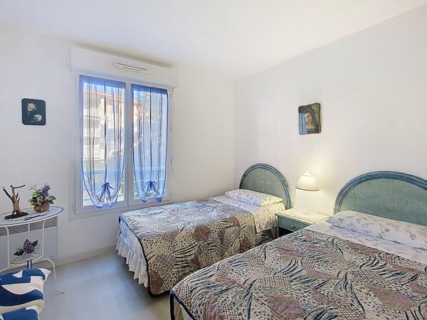 Saint-Aygulf centre ville 2 chambres terrasse parking