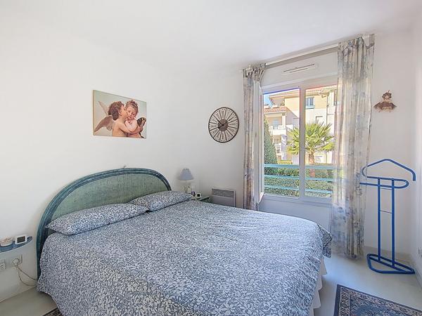 Saint-Aygulf centre ville 2 chambres terrasse parking