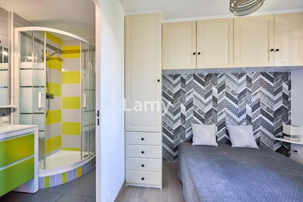 Appartement 2 pièces, balcon, parking