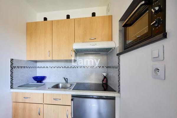 Appartement 2 pièces, balcon, parking