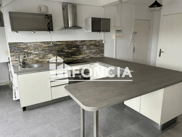 Location Appartement 3 pièces 65.24 m² - Tourcoing 59200