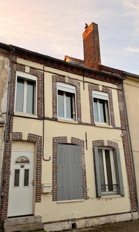 Maison divisée en 2 appartements F4 et F2 + jardin