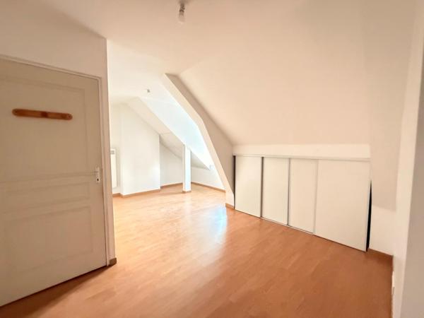 Maison divisée en 2 appartements F4 et F2 + jardin