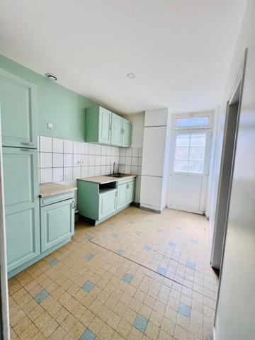 Maison divisée en 2 appartements F4 et F2 + jardin