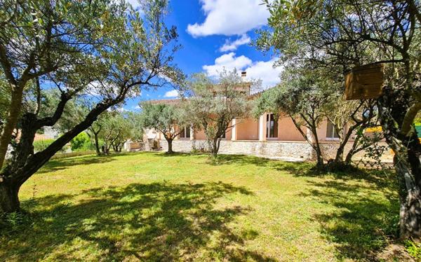 Belle villa familiale dans secteur résidentiel