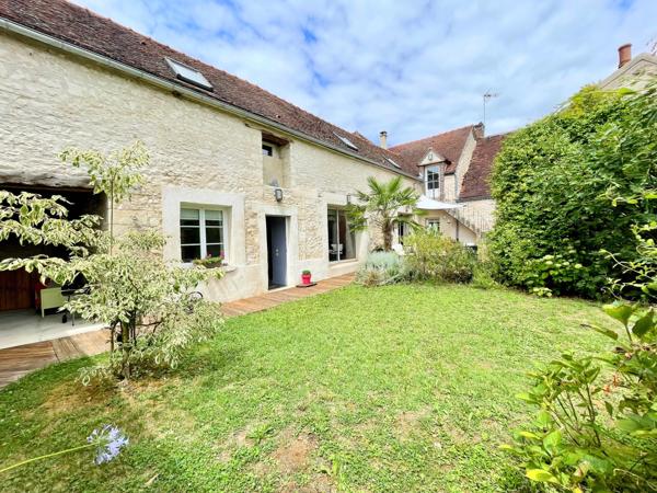 Maison à vendre 7 pièces CHARMOY (89)