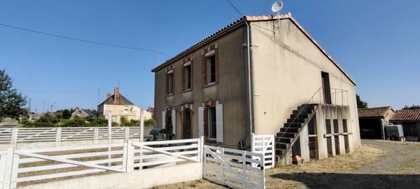 Maison à vendre 4 pièces AIRVAULT (79)