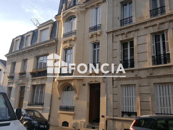 Location Appartement 2 pièces 59.49 m² - 26 RUE CHABAUD Reims 51100