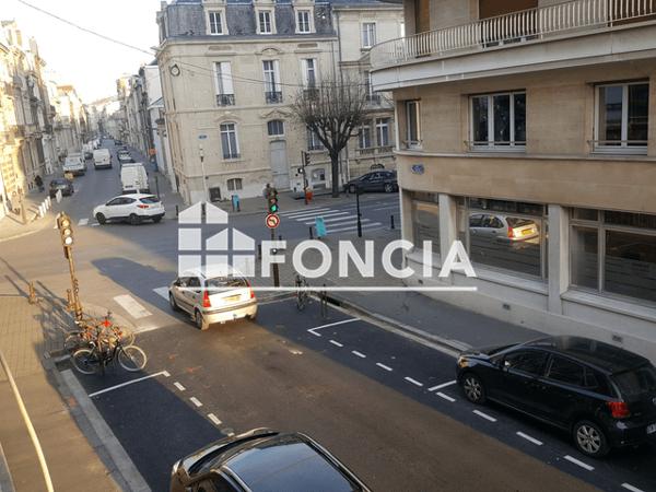 Location Appartement 2 pièces 59.49 m² - 26 RUE CHABAUD Reims 51100