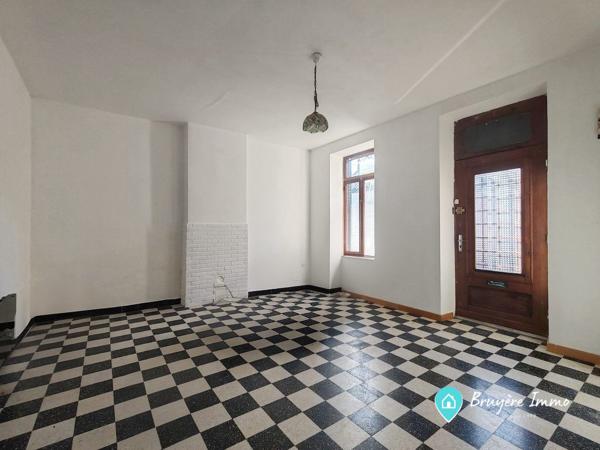 Maison mitoyenne 1 côté à vendre, 5 pièces - Hirson 02500