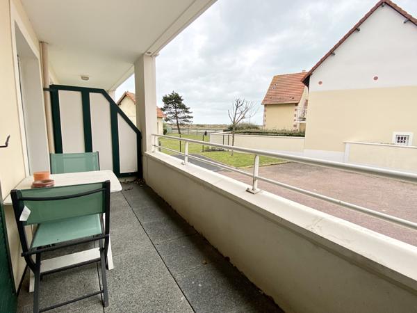 Port Guillaume - Appartement 2 pièces avec terrasse vendu meublé